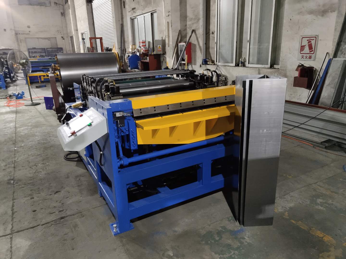  Auto square air duct line 3 machine